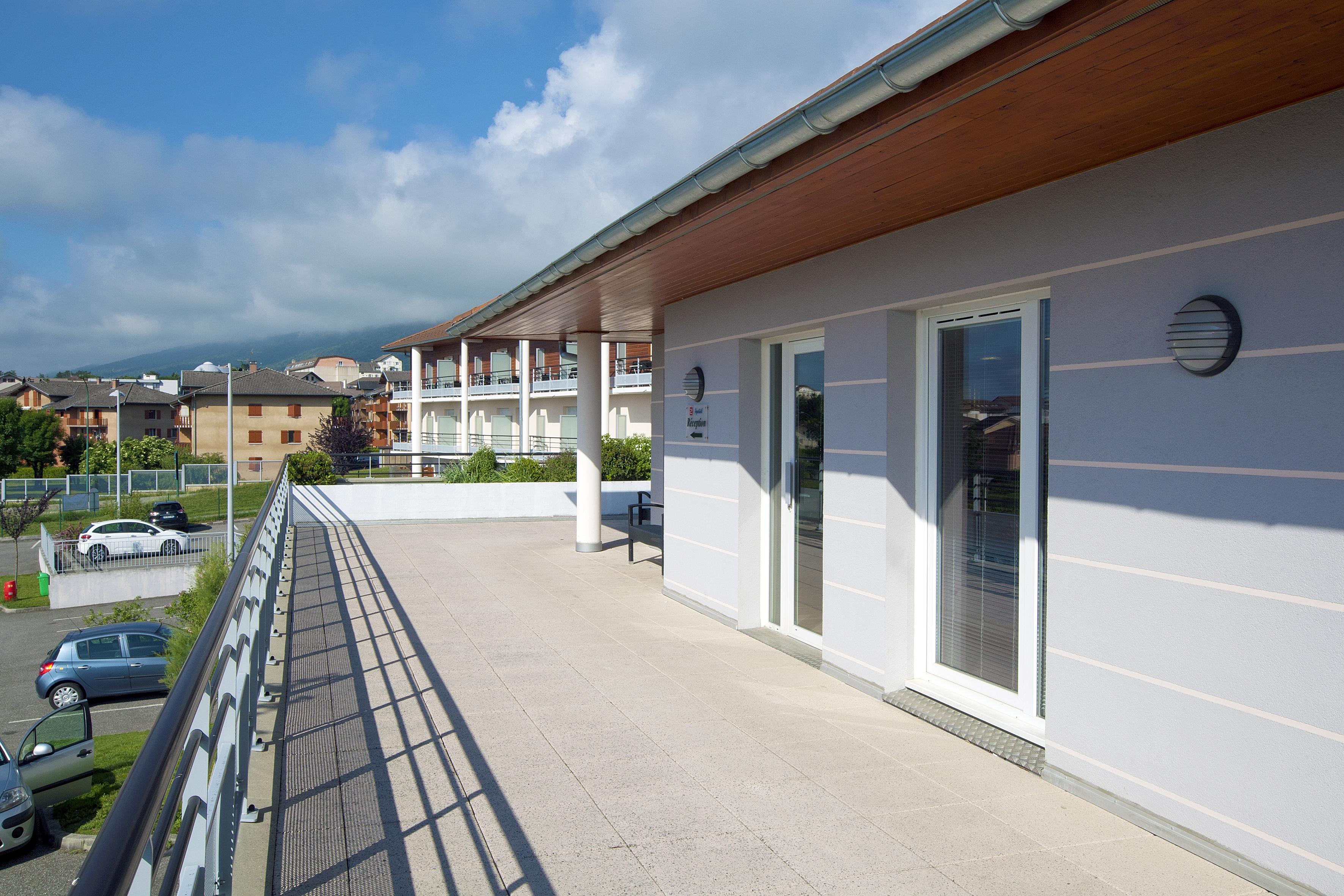 Sejours & Affaires Geneve Gex Les Rives Du Leman Aparthotel Ngoại thất bức ảnh