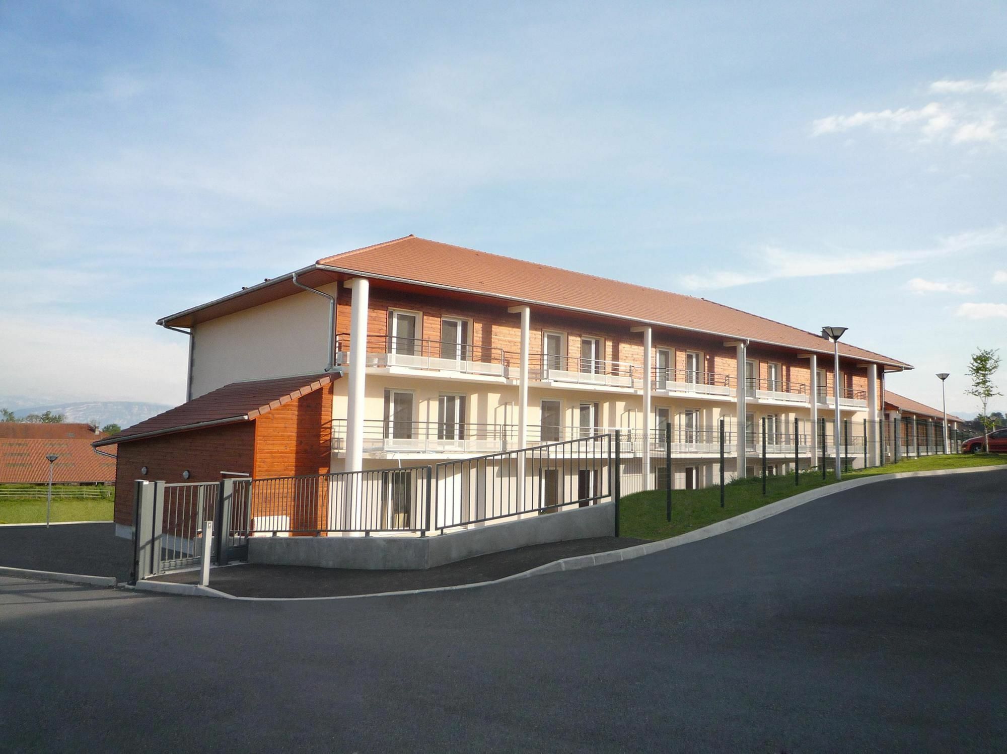 Sejours & Affaires Geneve Gex Les Rives Du Leman Aparthotel Ngoại thất bức ảnh